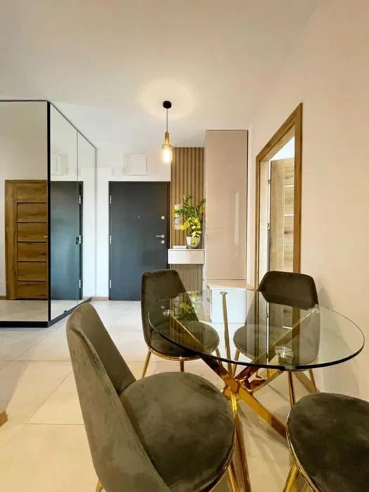 Manufaktura Residence - Apartamenty Prestiz Z Garazem Podziemnym I Dwoma Lazienkami Łódź Buitenkant foto